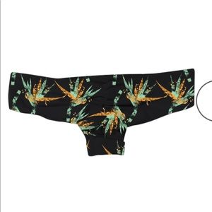 Fused HawaiI bottoms